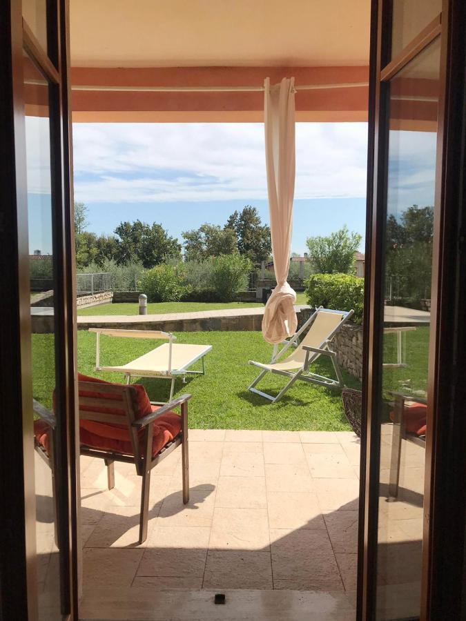 Apartment Luxury The Poet In With Pool Manerba del Garda